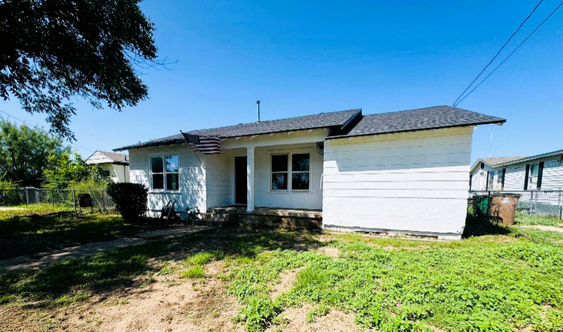 2417 Oaklawn Blvd