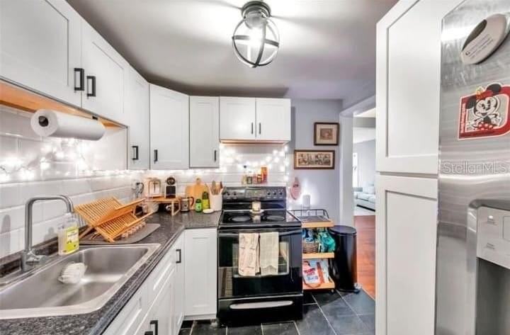 543 13th Ave S #1-2 - Photo 2 of 18