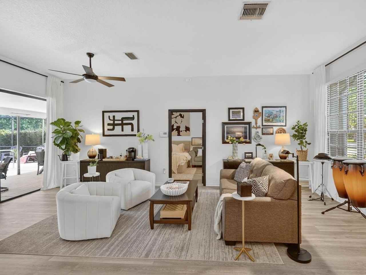 357 Waterford Cir W - Photo 5 of 37