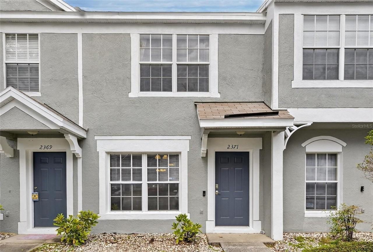 2371 Lake Woodberry Cir - Photo 4 of 47