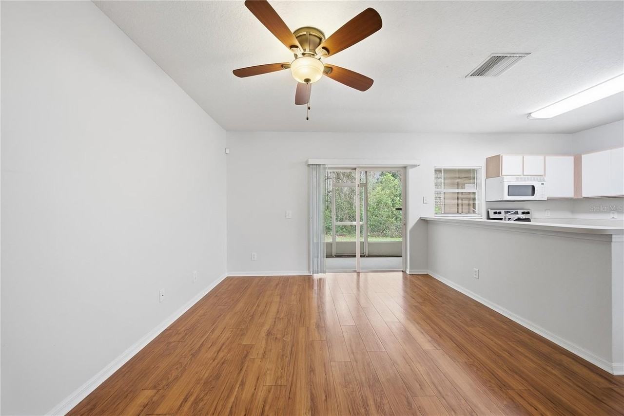 1139 Baronscourt Dr - Photo 7 of 25