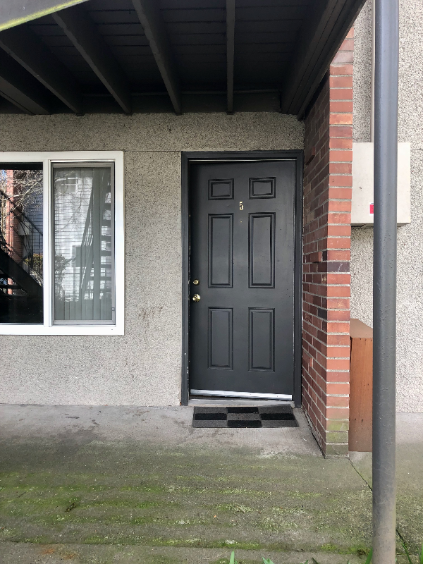 3604 Ne 73rd Pl #5 - Photo 2 of 9