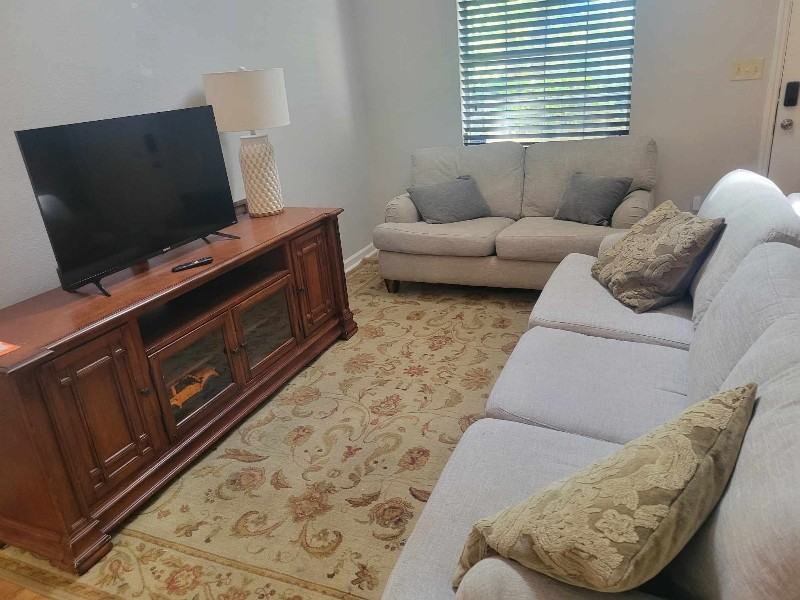 2325 Parrot Ln - Photo 6 of 11