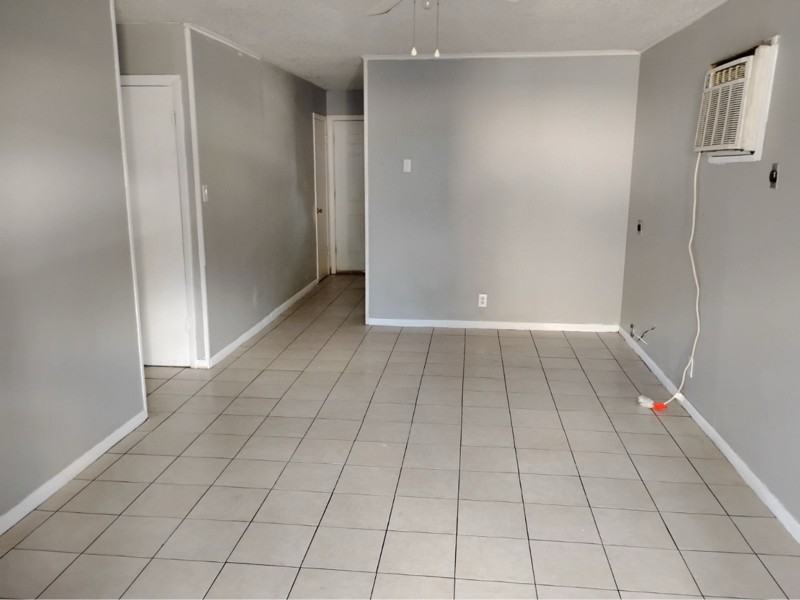 301 E Arden Dr - Photo 4 of 7