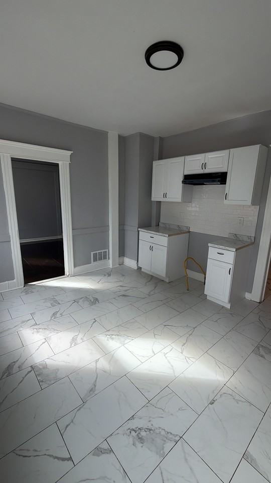 153 Lombard St #1 - Photo 4 of 10