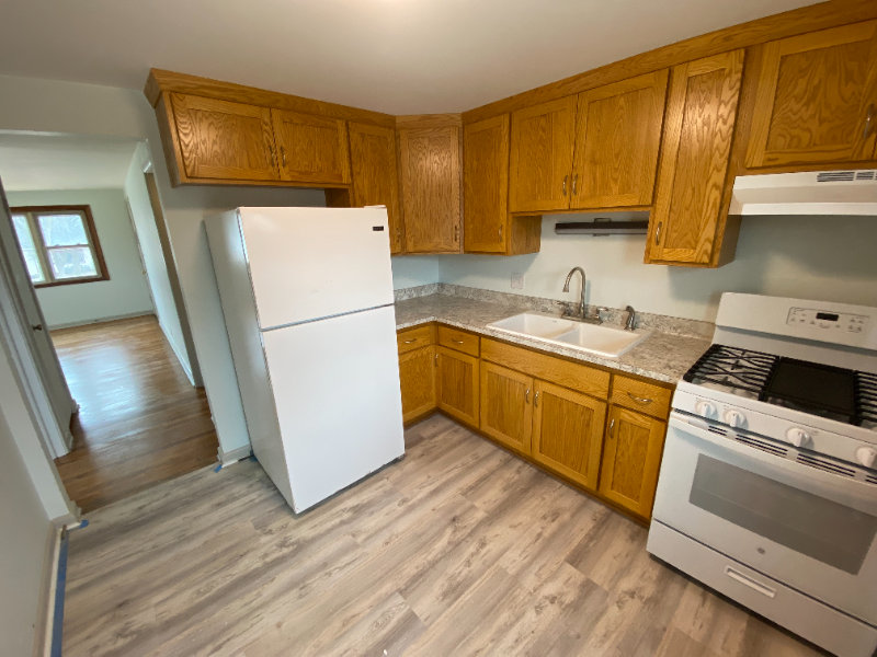 4171 S Clement Ave #4 - Photo 3 of 12