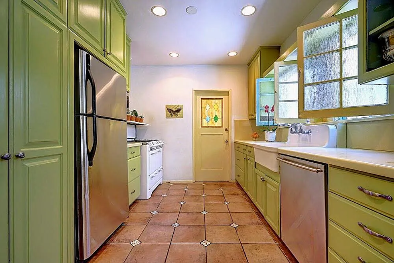 7714 Waring Ave #1 - Photo 6 of 8