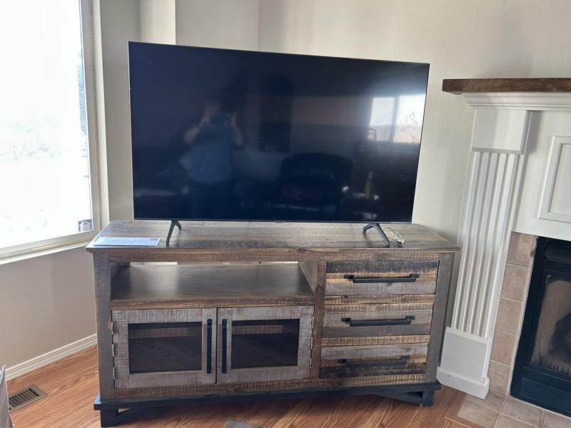 1501 Coolcrest Dr - Photo 2 of 6