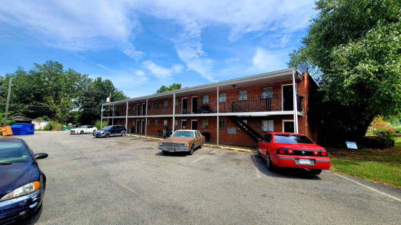 1822 Williamsburg Rd #2 - Photo 2 of 11