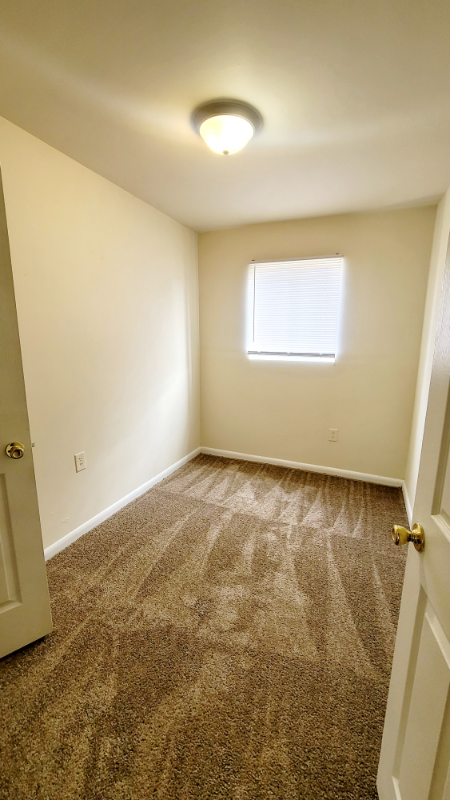 1822 Williamsburg Rd #2 - Photo 6 of 11