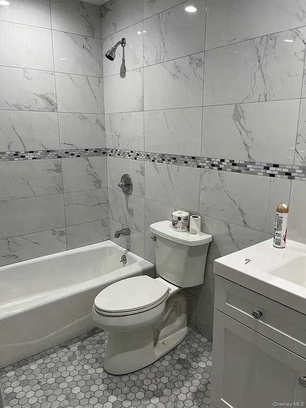 7815 24th Ave Unit 1 - Photo 2 of 6