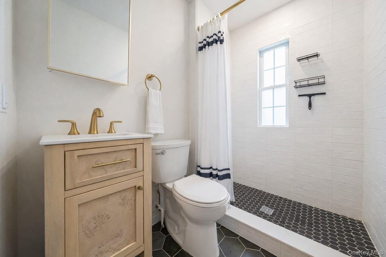 93 West St - Photo 4 of 23