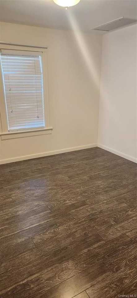 45 Harrison unit: Upper - Photo 3 of 10