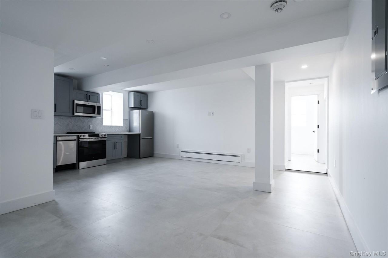 315 315 BE W Broadway #BE - Photo 6 of 12