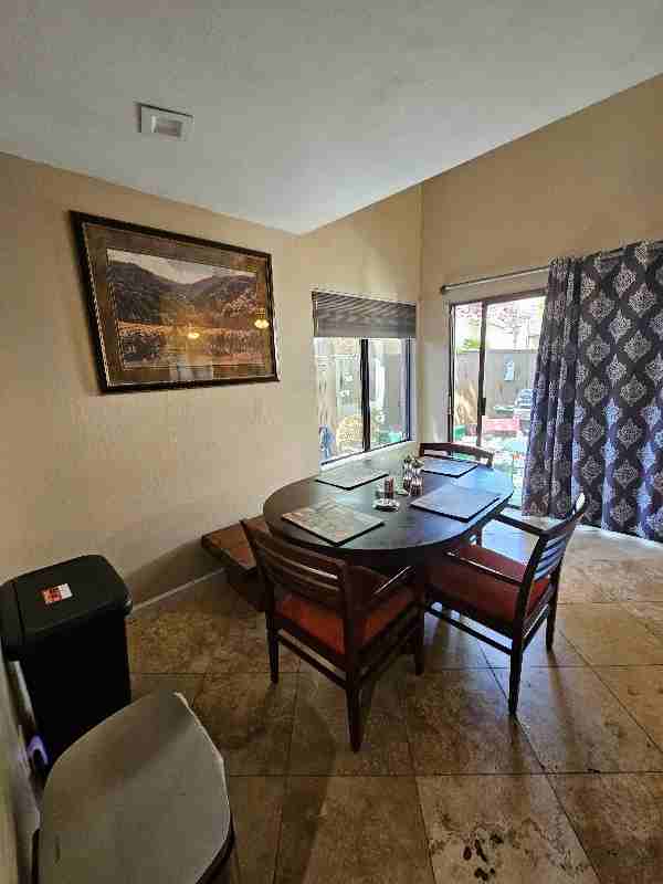 314 Lorraine Ct - Photo 4 of 19