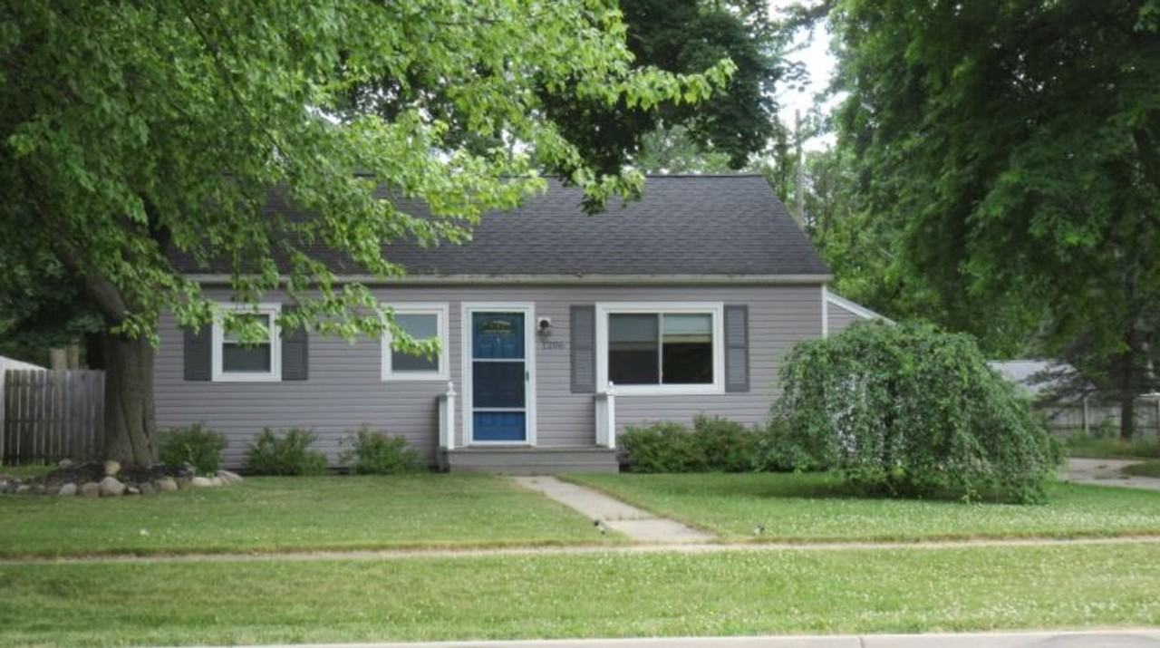 1206 E Saint Andrews Rd - Photo 3 of 8