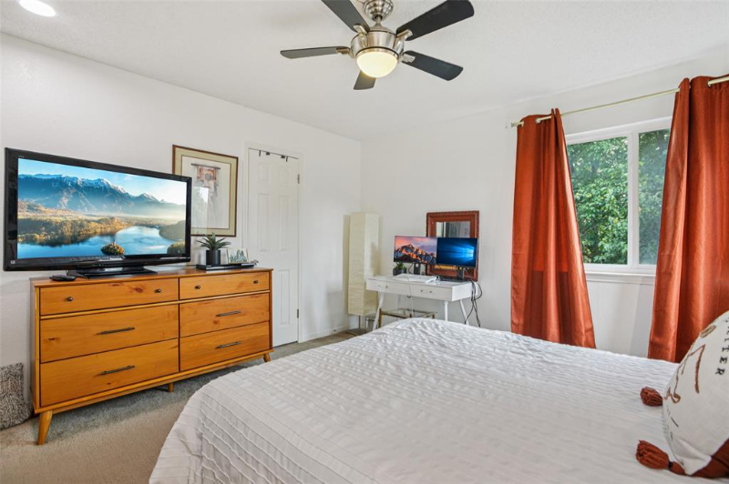 705 Canyon Bend Rd - Photo 3 of 8