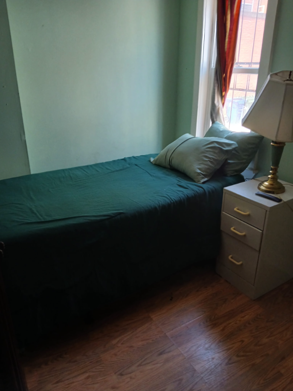 2115 W Fayette St - Photo 2 of 4