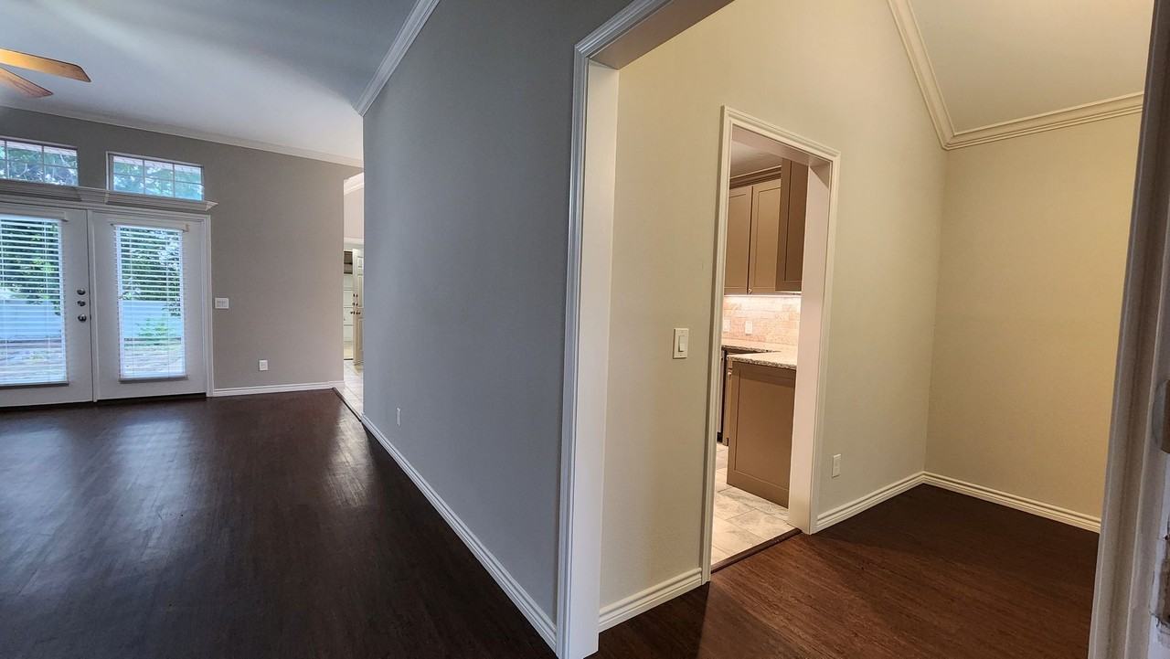 3817 Yellowstone Pl - Photo 3 of 50