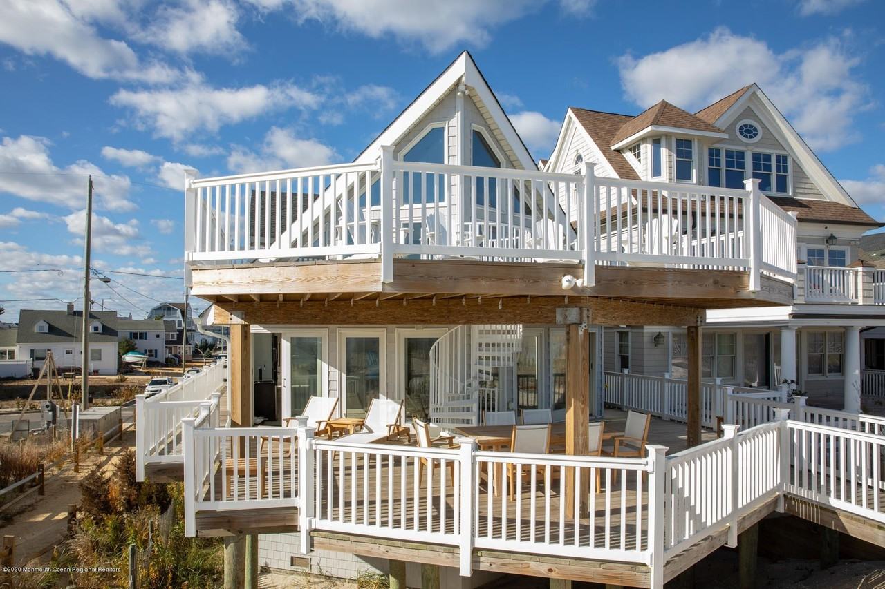 502 Sunset Blvd - Photo 3 of 30