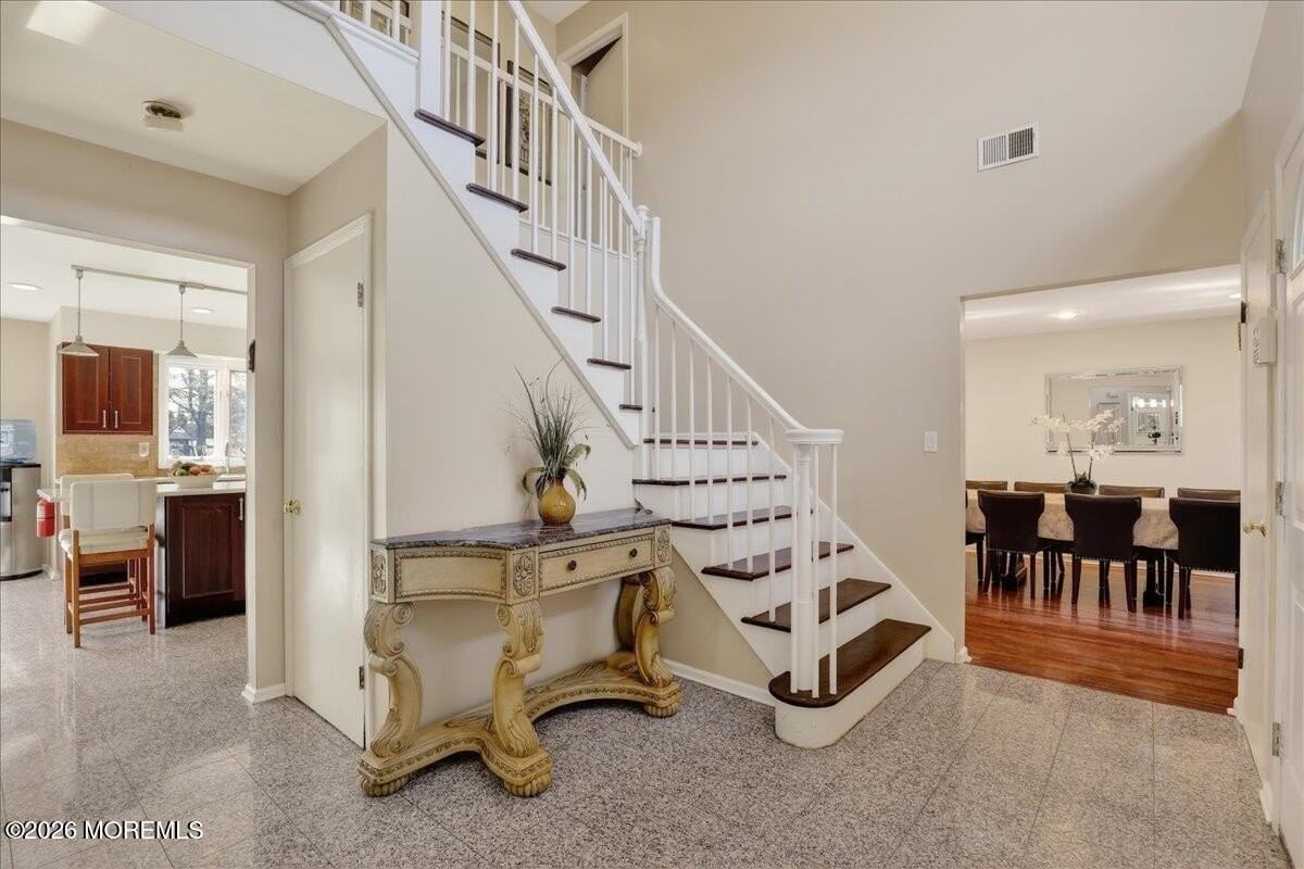 57 Jamestown Rd - Photo 2 of 33