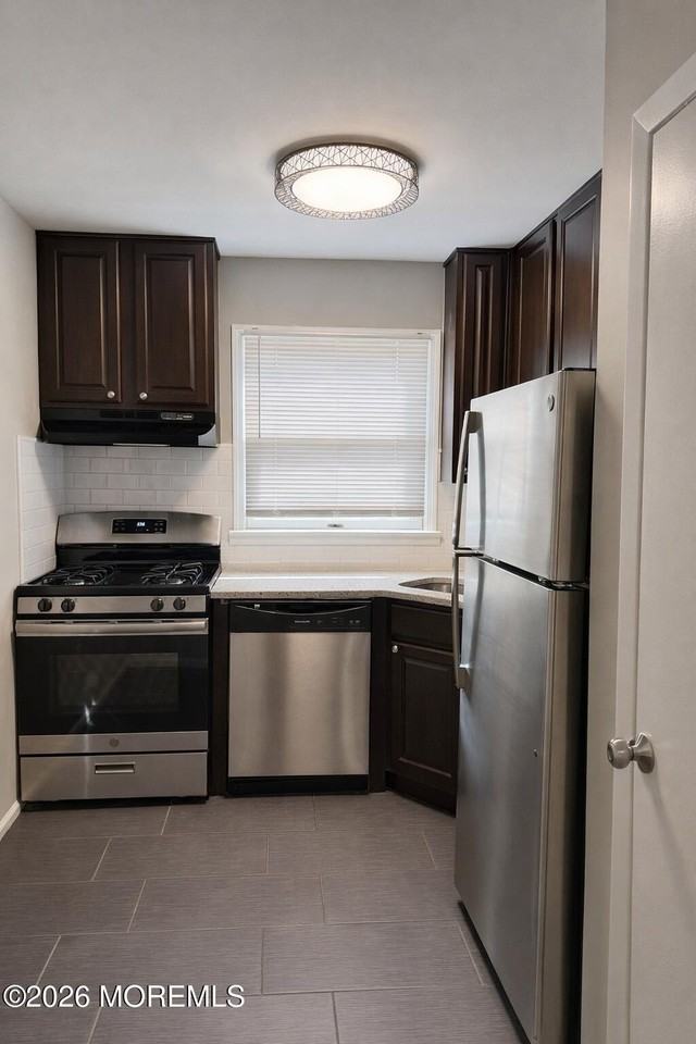 18 Ginger Ct - Photo 6 of 14