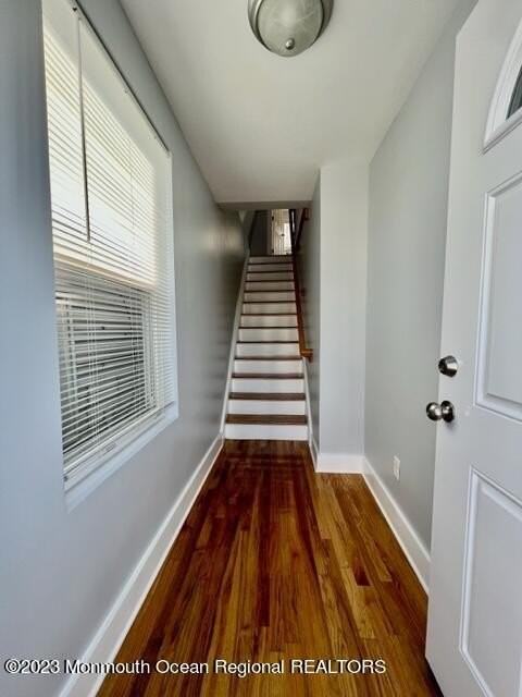 80 Center Ave Apt B - Photo 5 of 27