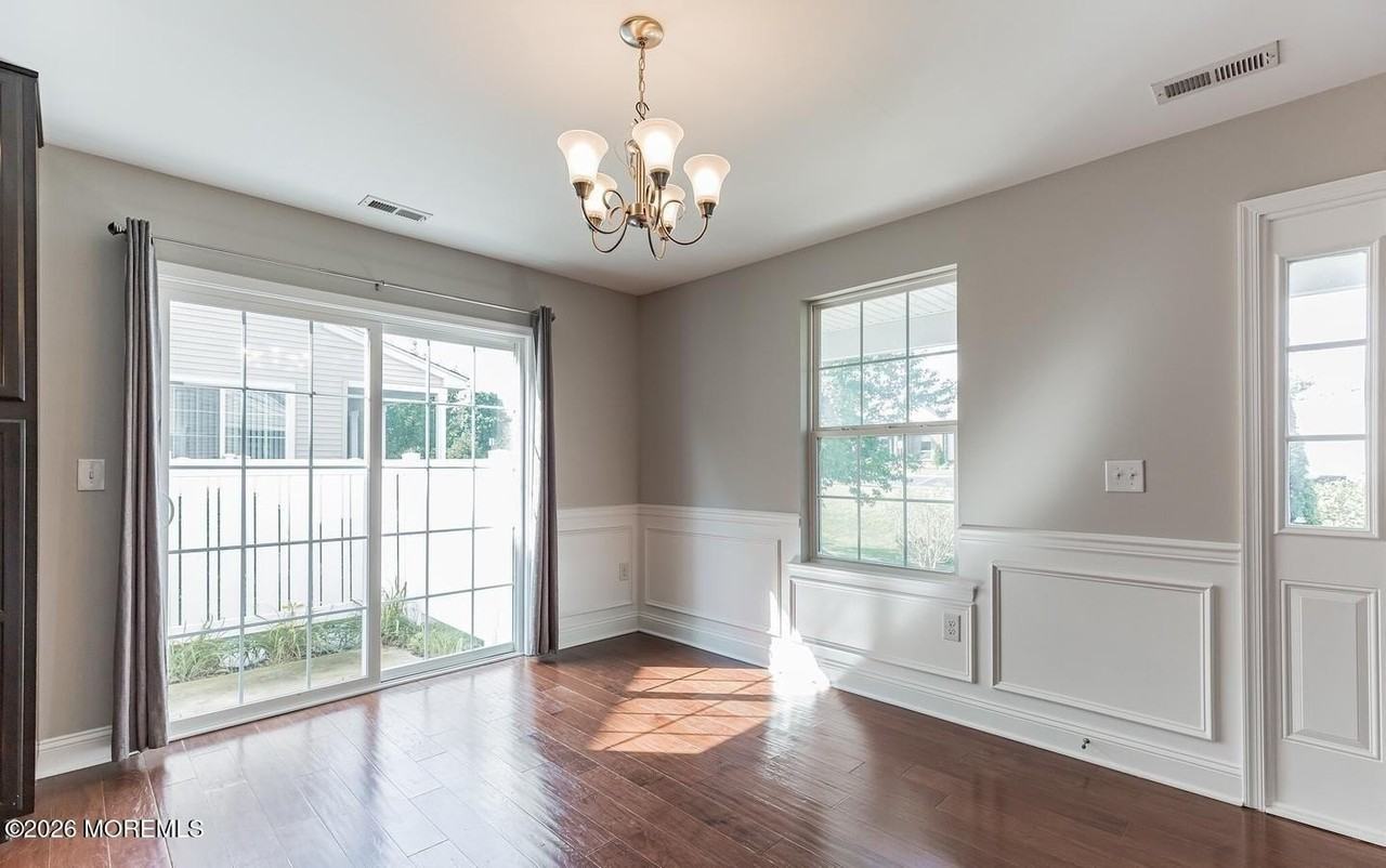 507 Lexington Mews - Photo 4 of 32