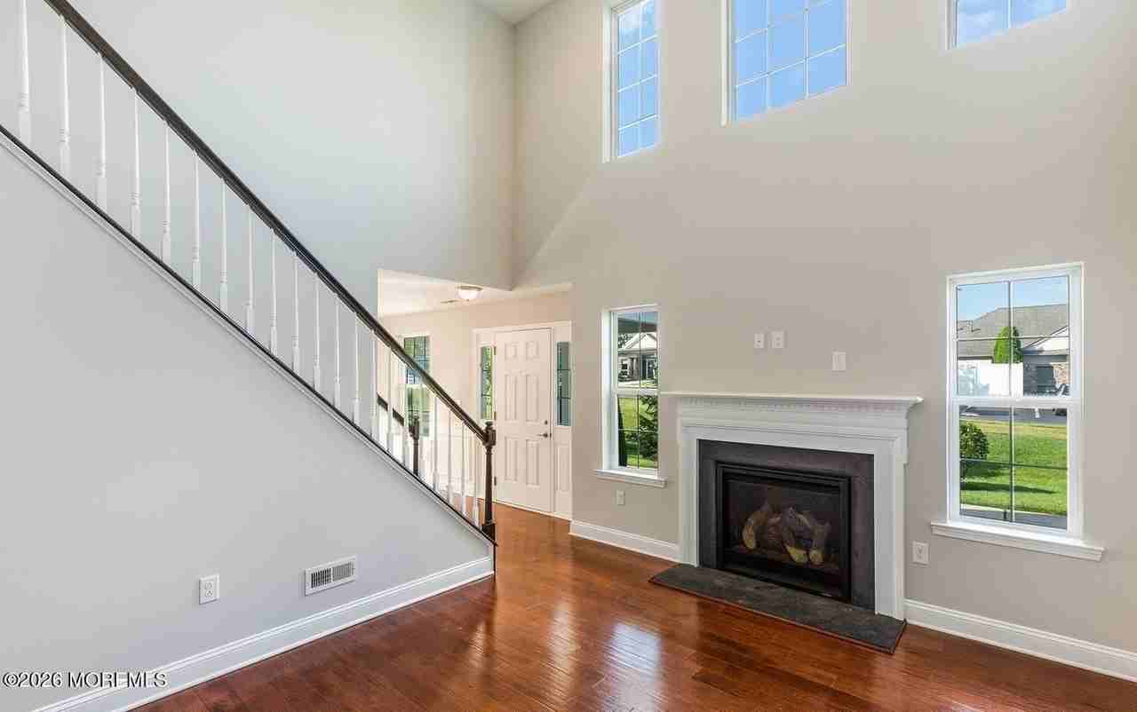 507 Lexington Mews - Photo 6 of 32