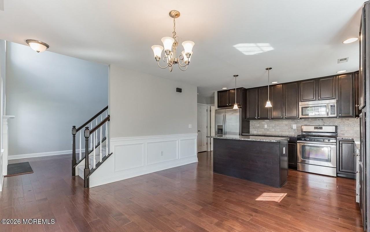 507 Lexington Mews - Photo 7 of 32