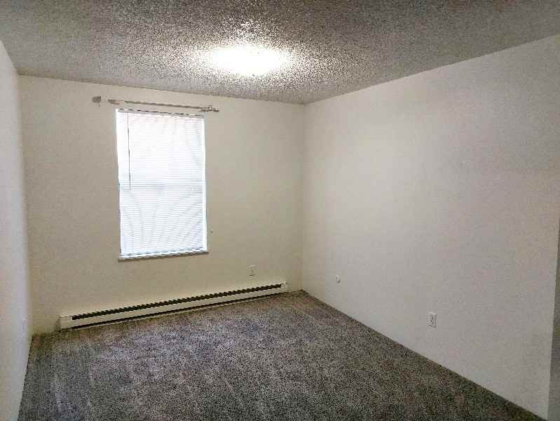 1010 E Evans Ave - Photo 5 of 11