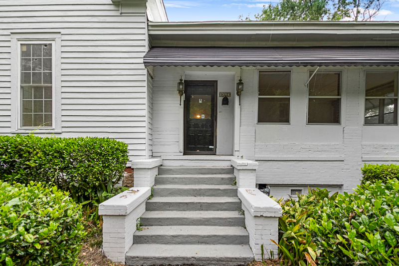 1394 Ross St - Photo 3 of 23