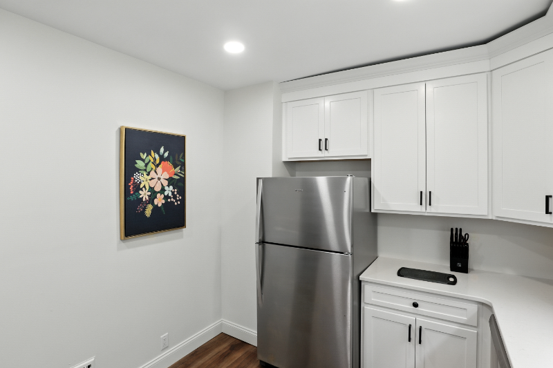 140 Commonwealth Ave #1 - Photo 3 of 18