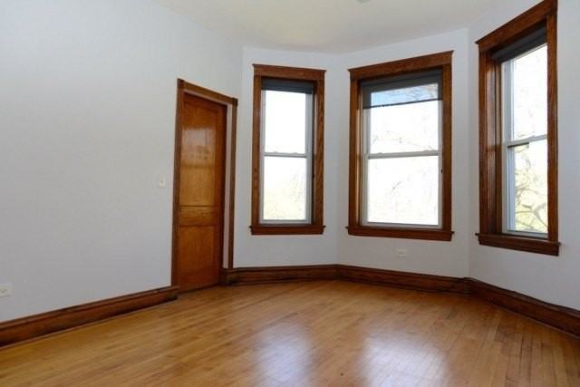 2318 S Marshall Blvd Apt 2 - Photo 7 of 8