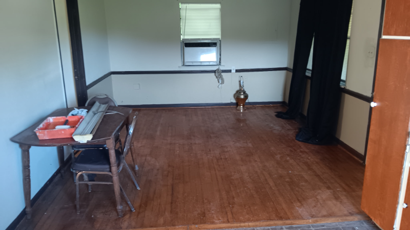 24551 Cunningham Dr - Photo 4 of 5