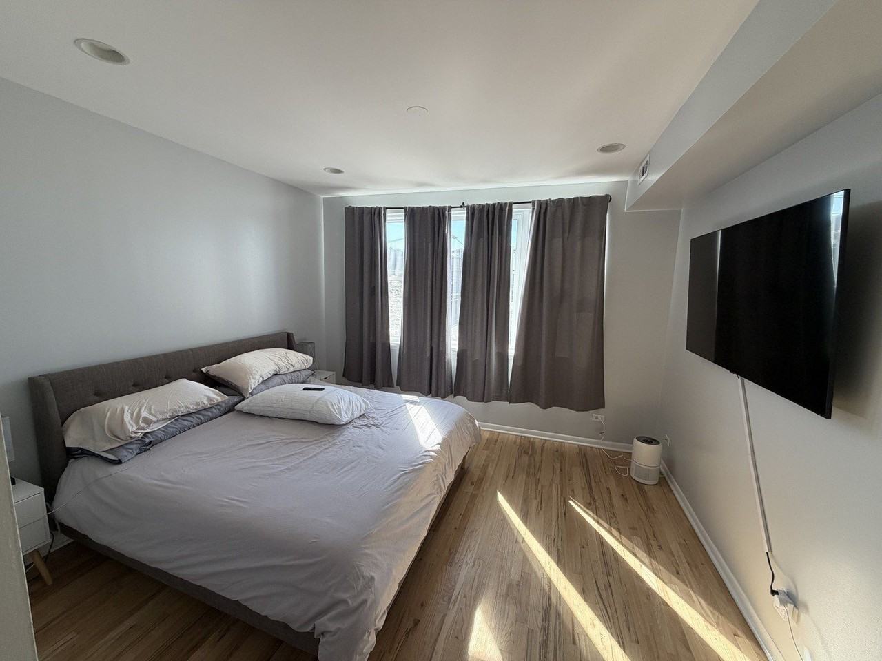 6135 N Broadway St Apt 305 - Photo 5 of 10