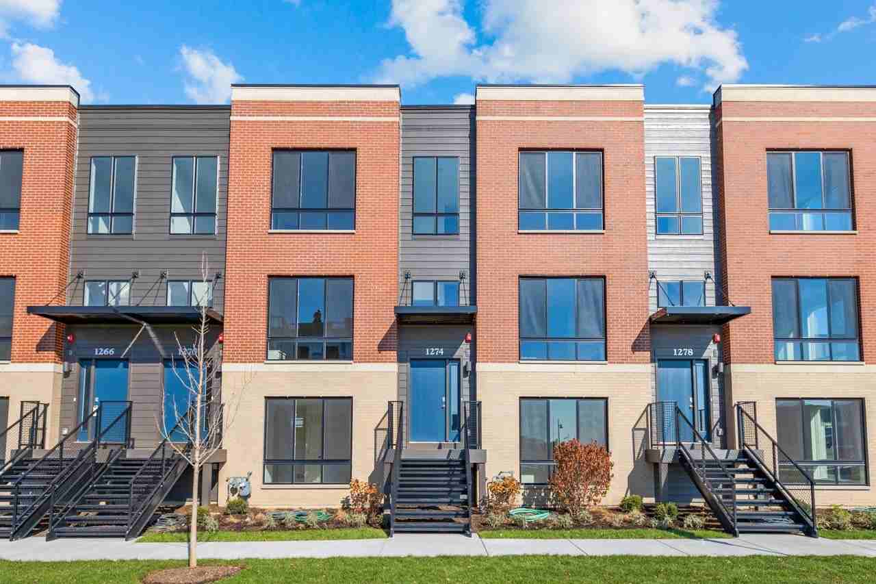 1274 Catalina Ct - Photo 2 of 20