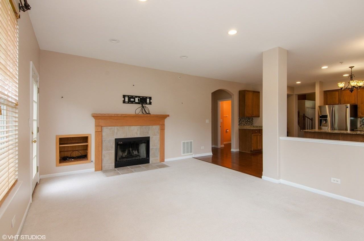 285 Seaton Ct - Photo 5 of 15