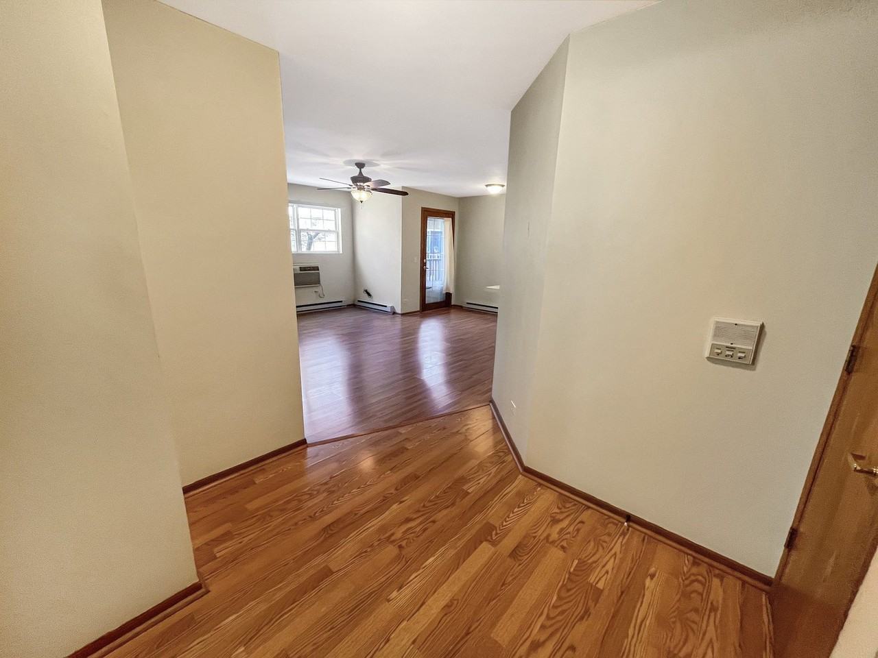 1524 W Sand Bar Ct Unit 2c - Photo 2 of 30