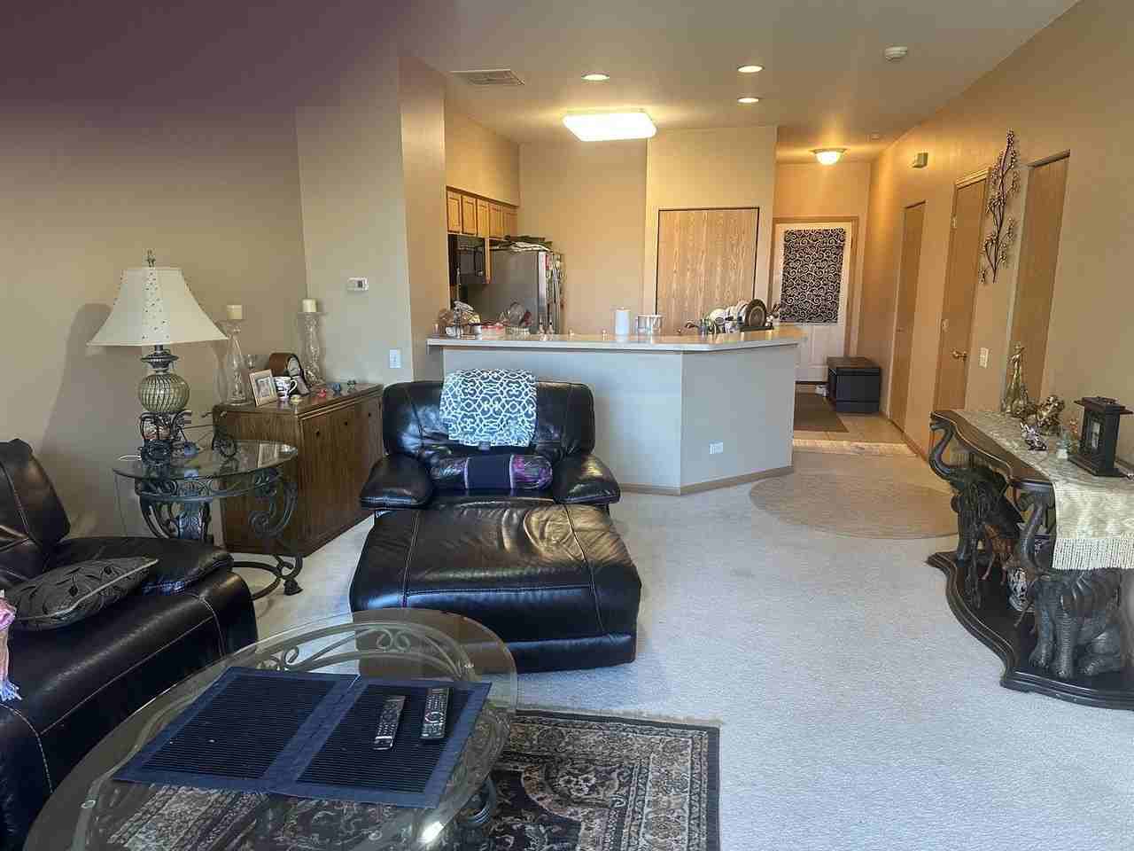 2734 Rockport Ln - Photo 4 of 19