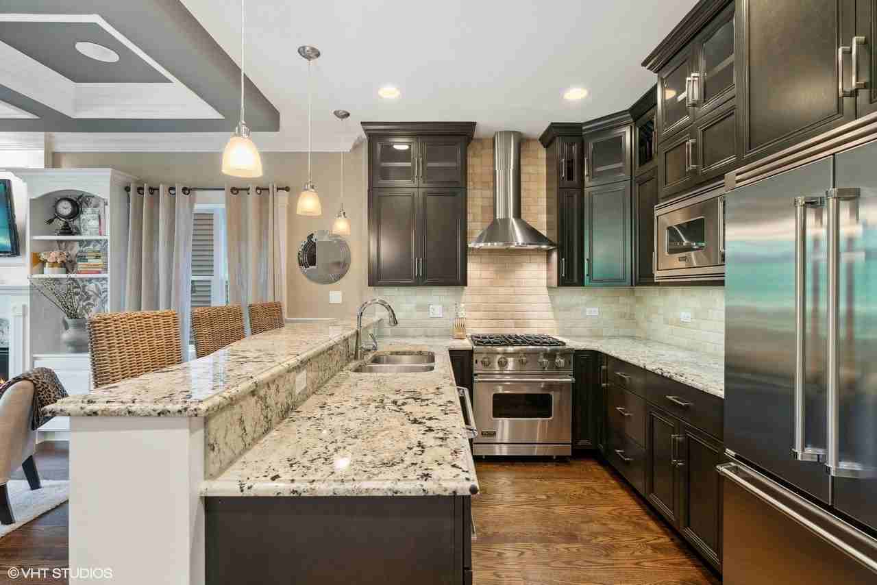 1022 W Diversey Pkwy Apt 2 - Photo 6 of 17