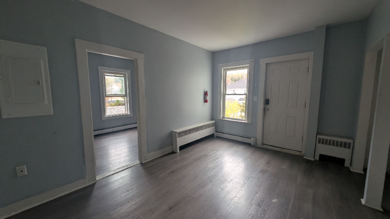 250 Madison Ave #4 - Photo 3 of 7