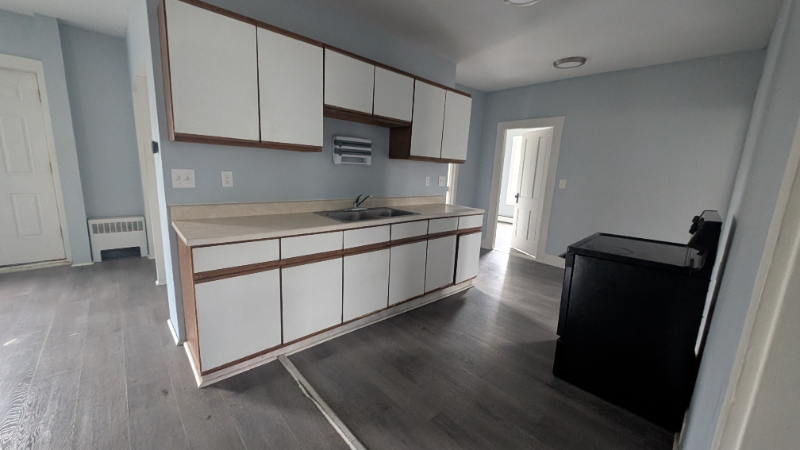 250 Madison Ave #4 - Photo 5 of 7