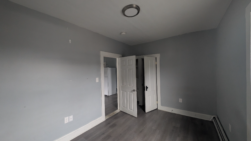 250 Madison Ave #4 - Photo 6 of 7