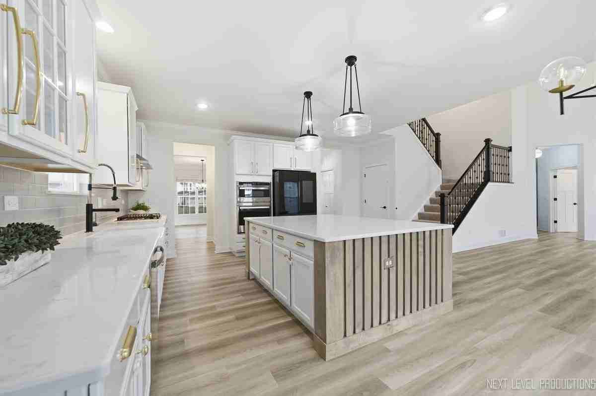 12513 S Willowgate Ln - Photo 5 of 21