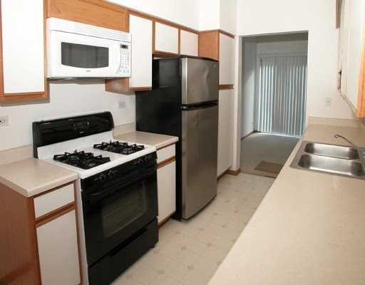 1062 Sheridan Cir - Photo 5 of 17