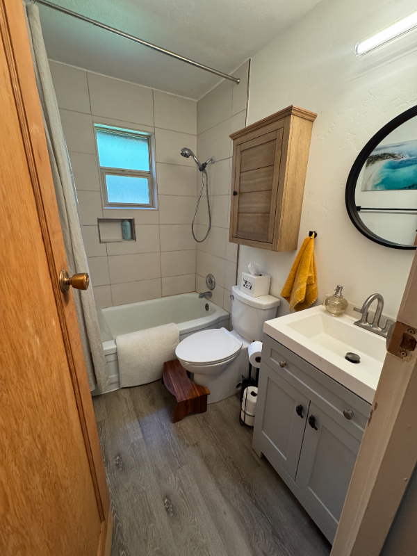 1047 Columbia Ave #A - Photo 4 of 11