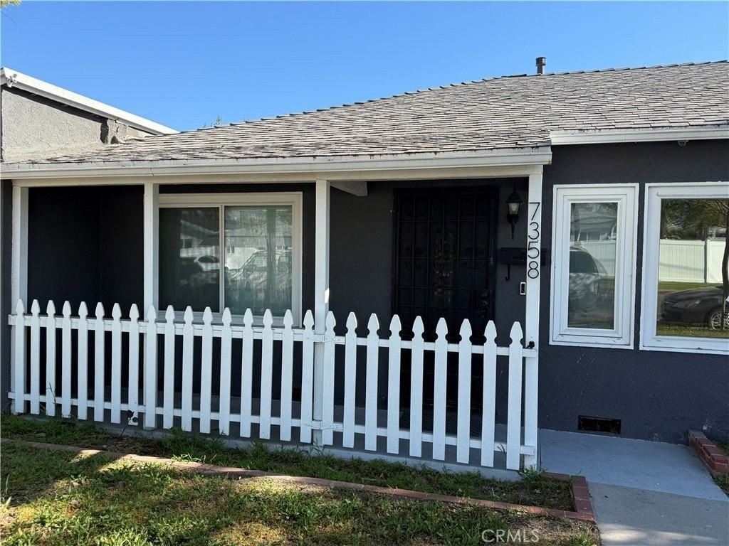 7358 Riverton Ave - Photo 2 of 21