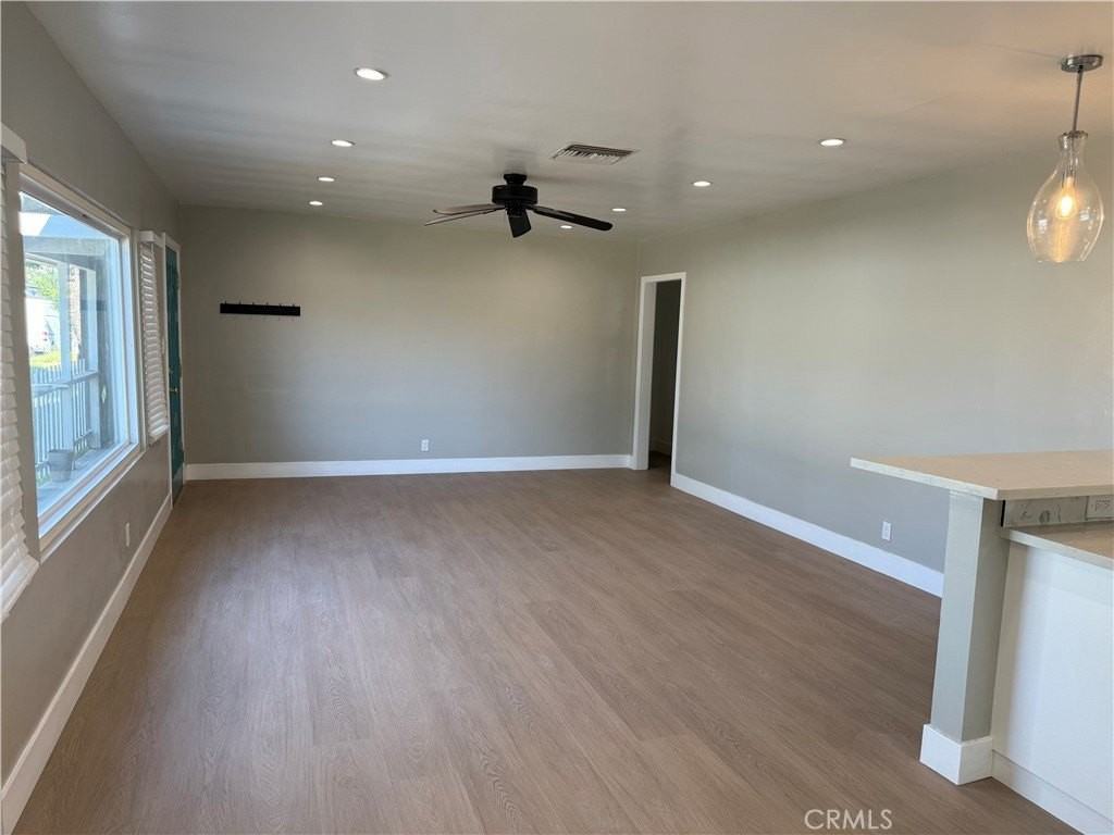 7358 Riverton Ave - Photo 6 of 21