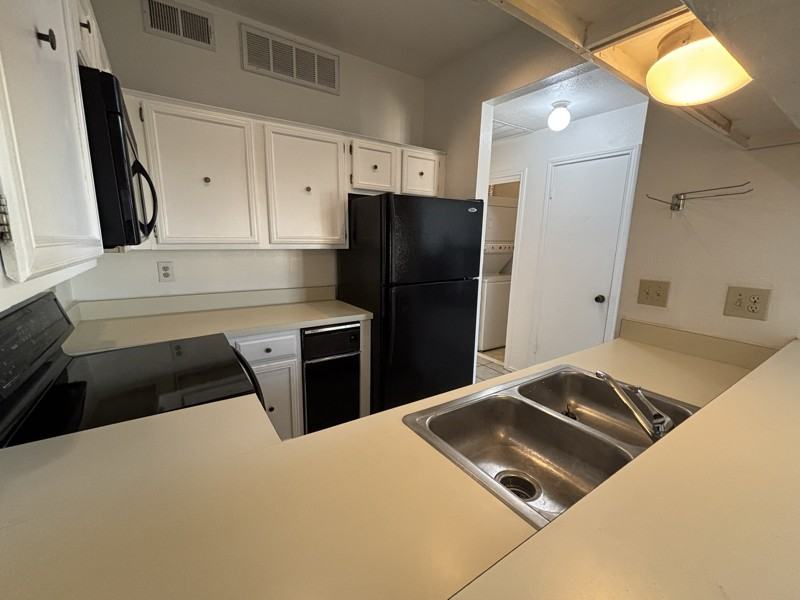 4719 N Galloway Ave #203 - Photo 6 of 17